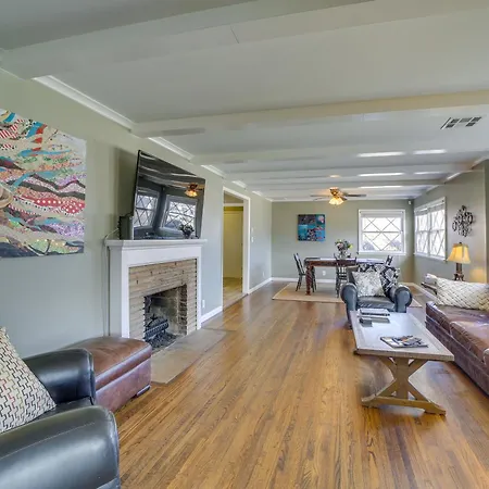 Tulsa Home With Yard 5 Mi To Downtown!